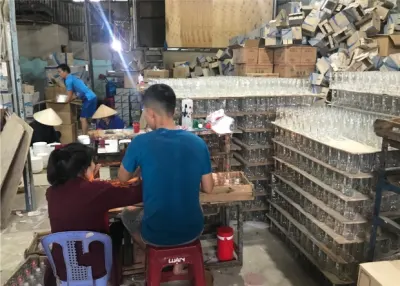 Đơn vị làm quà tặng thủy tinh, ly thủy tinh kiểu giá xưởng