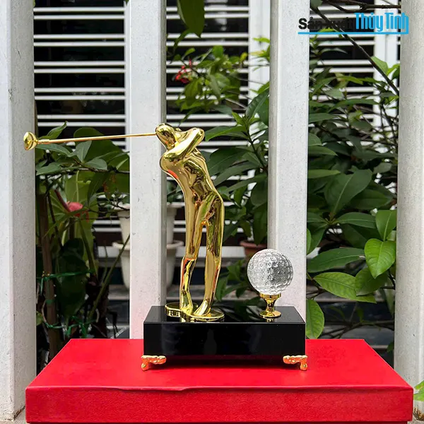 Đặt quà tặng thủy tinh theo yêu cầu: Dịch vụ quà tặng thủy tinh in logo tại TPHCM