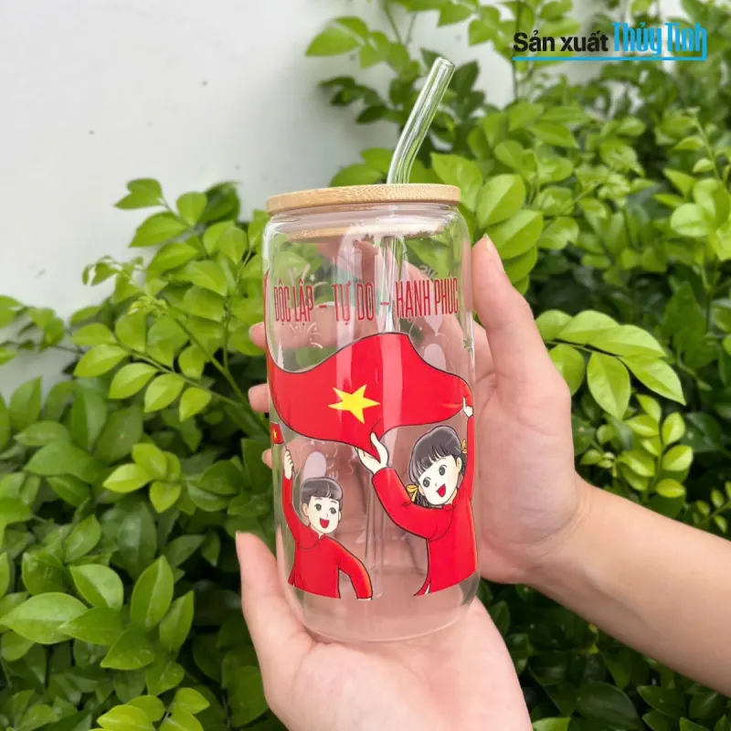 Bình đựng nước thủy tinh