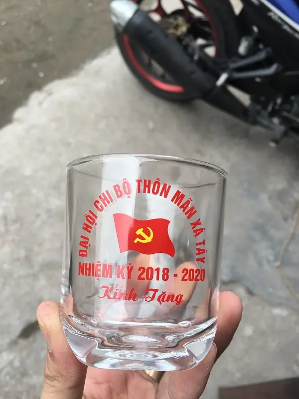 Bộ ly thủy tinh 6 cái in logo quà tặng chi bộ thôn