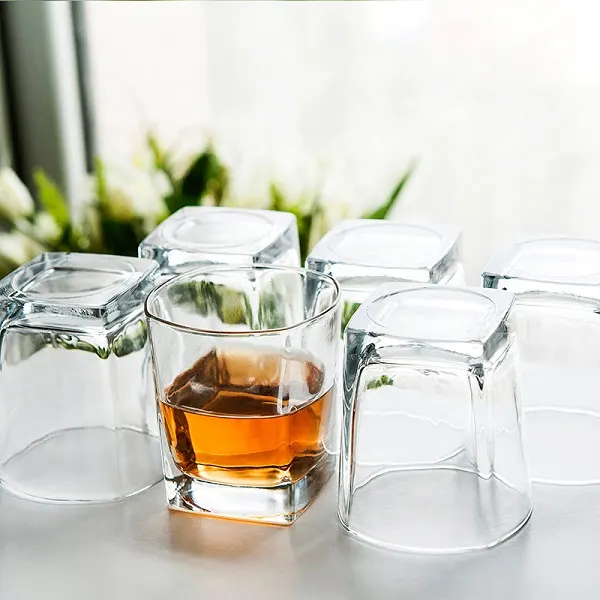 Xưởng sản xuất ly thủy tinh vũng tàu quy mô lớn