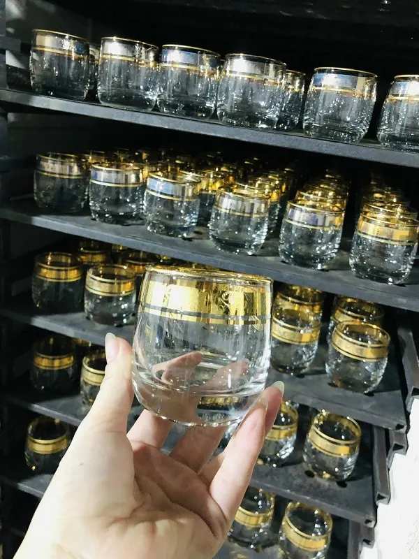 Top ly uống rượu vang giá tốt quà tặng 20/10 cho khách hàng 2023