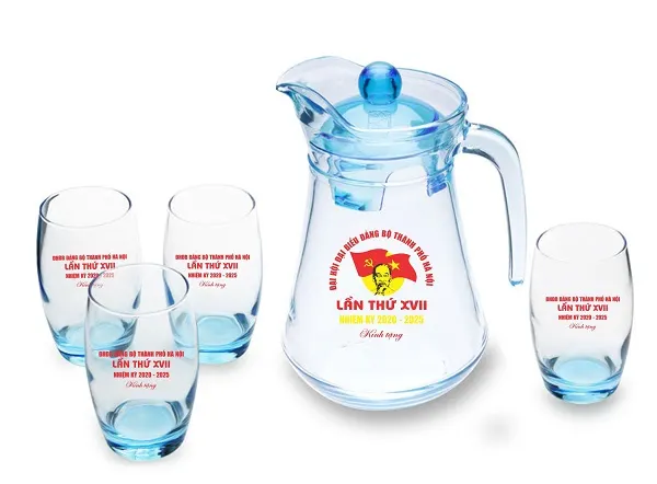 Lọ hoa tặng khách hàng thuỷ tinh pha lê in logo theo yêu cầu tại TPHCM