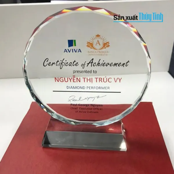 Biểu trưng vinh danh cho doanh nghiệp: nâng tầm thương hiệu - khẳng định vị thế