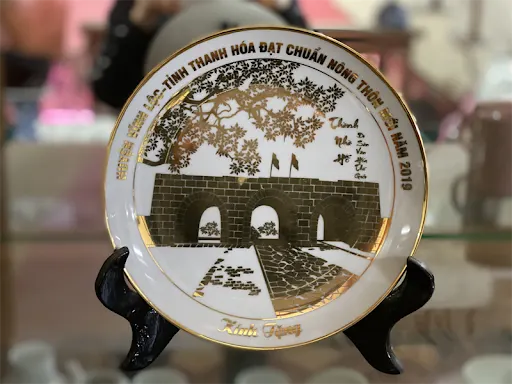 biểu trưng thủy tinh quà tặng doanh nghiệp