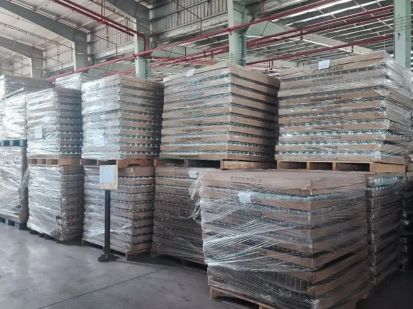 Ly uống rượu vang đỏ và những bí mật độc đáo không phải ai cũng biết