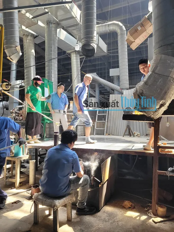Các mẫu ly thủy tinh có quai sản xuất tại xưởng, in logo theo yêu cầu