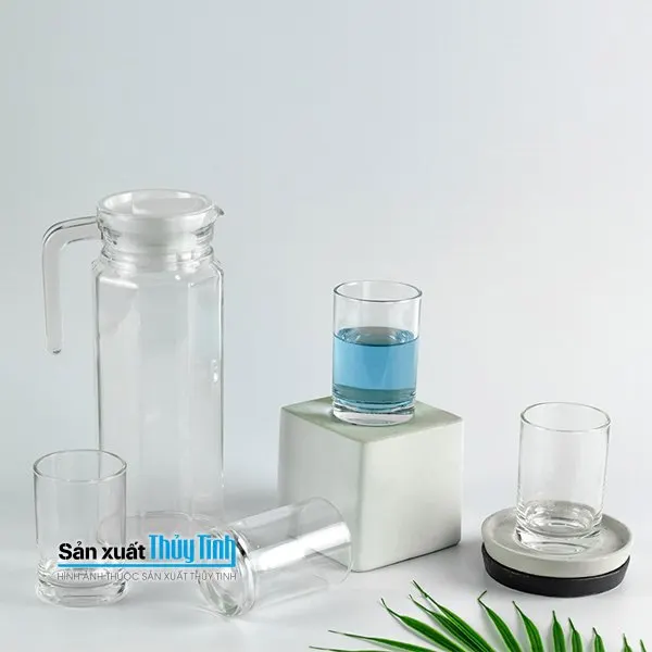 Quà tặng 20/10 cho nhân viên nữ từ thủy tinh pha lê in logo theo yêu cầu